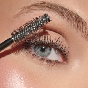 Website format JPG 2025 10 Glamour Eyelights Mascara 56383.3